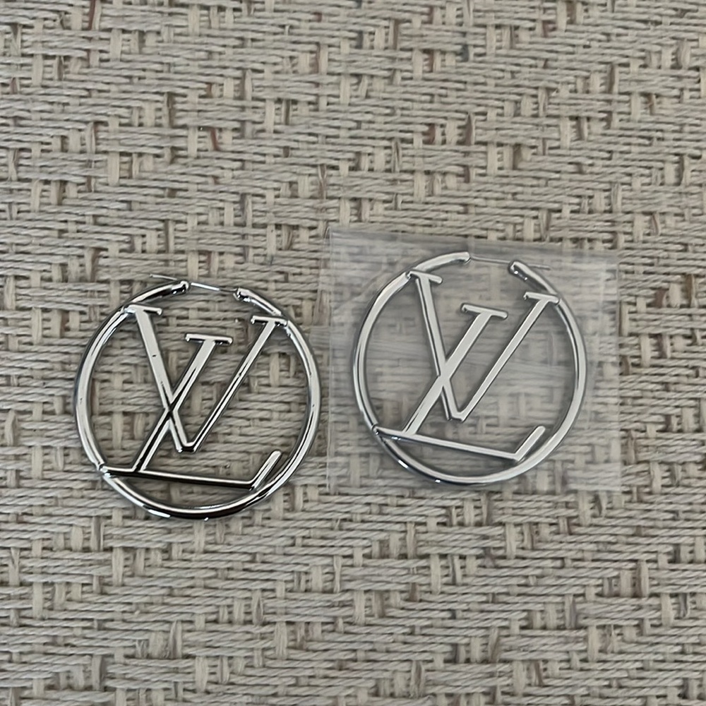 Earrings..Earrings…Silver 5cmLV Earrings - Picture 2 of 2